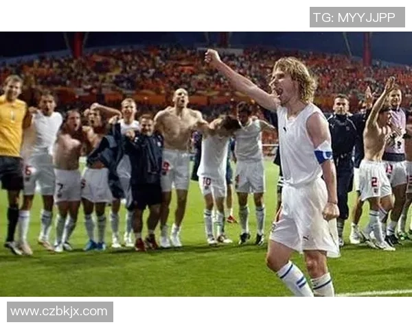 当今足球界的11号明星球员们的辉煌成就与未来展望